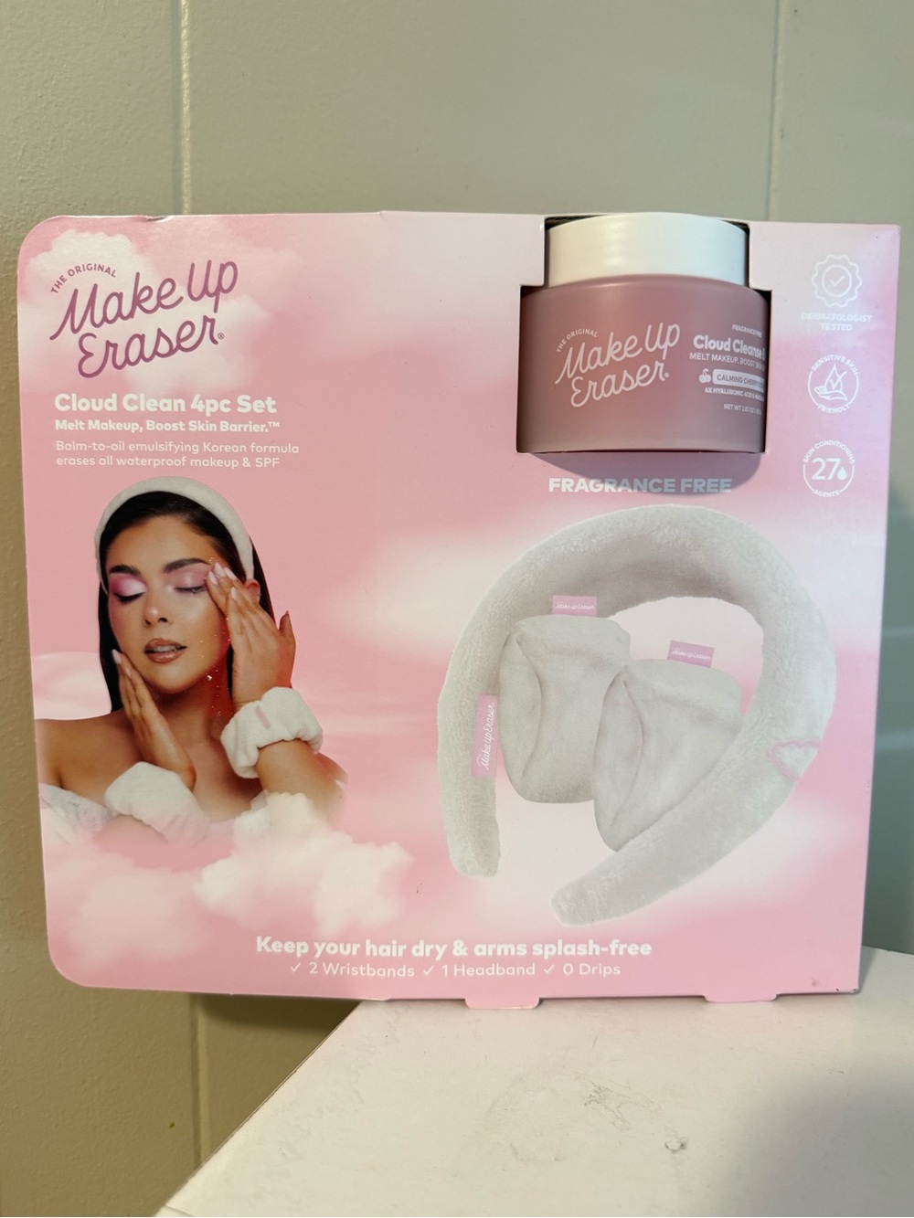 MakeUp Eraser Cloud Clean 4pc Spa Gift Set
